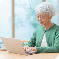 ����v���X